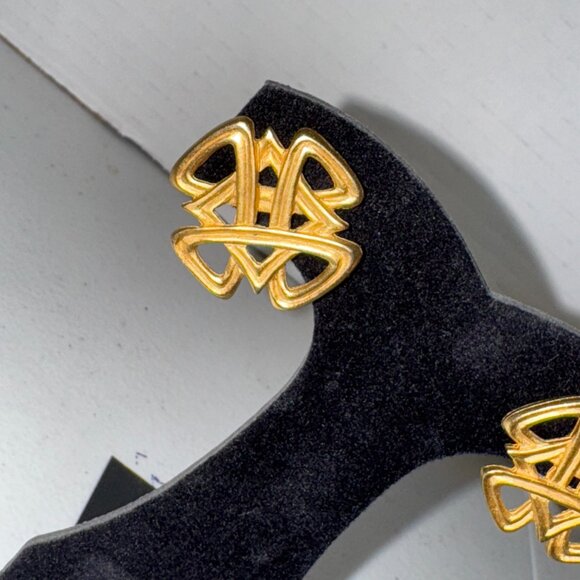 Vintage Gold Tone Square Knot Design Post Earrings - Picture 6 of 12